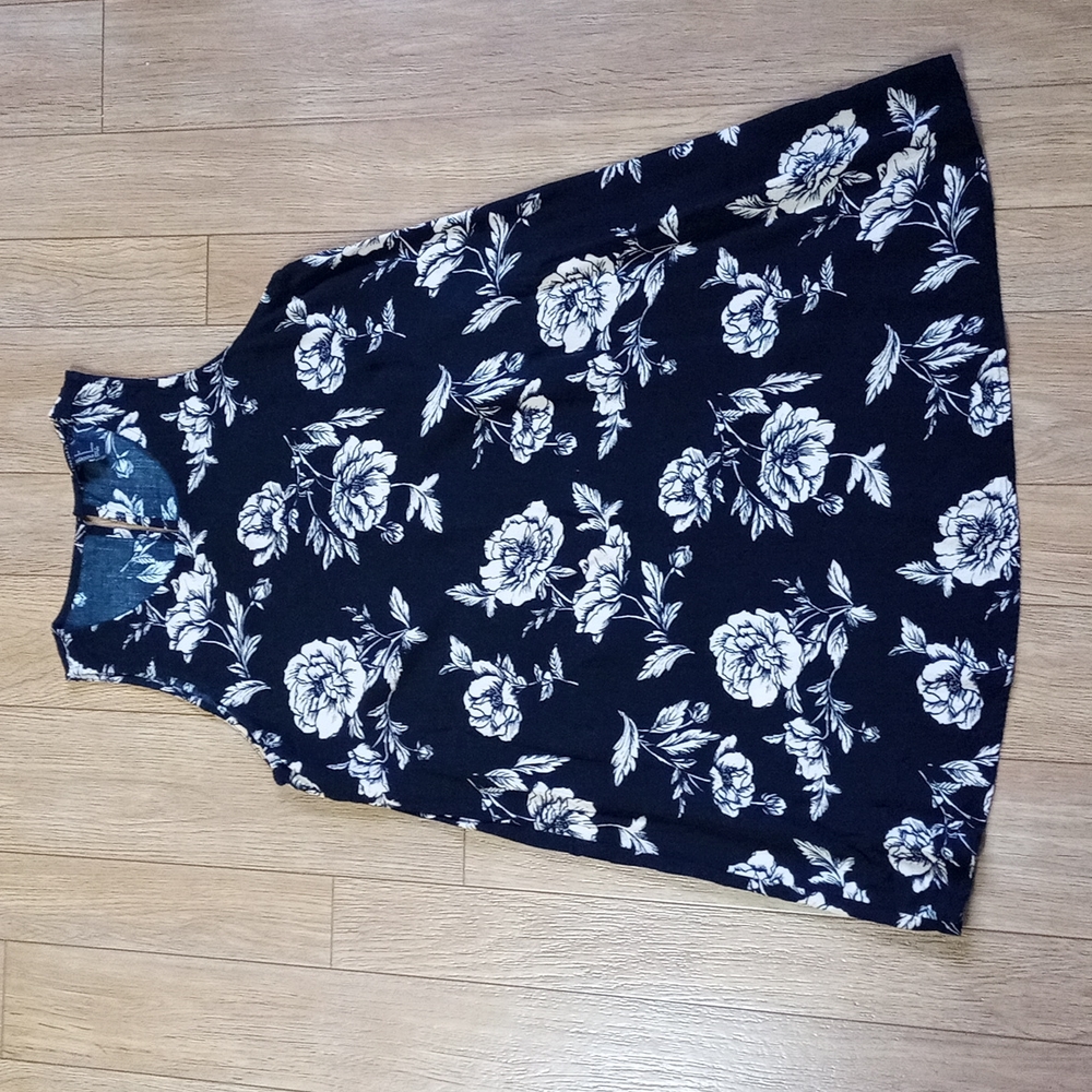 ~3 for $30~ Forever 21 size S trapeze mini dress, black floral